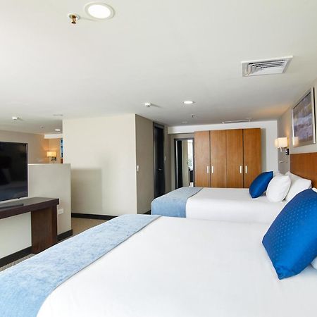 Wyndham Manta Sail Plaza Hotel And Convention Center Экстерьер фото